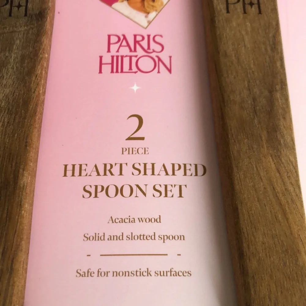 Paris Hilton Brown Heart-Shaped Wooden Spoon Set